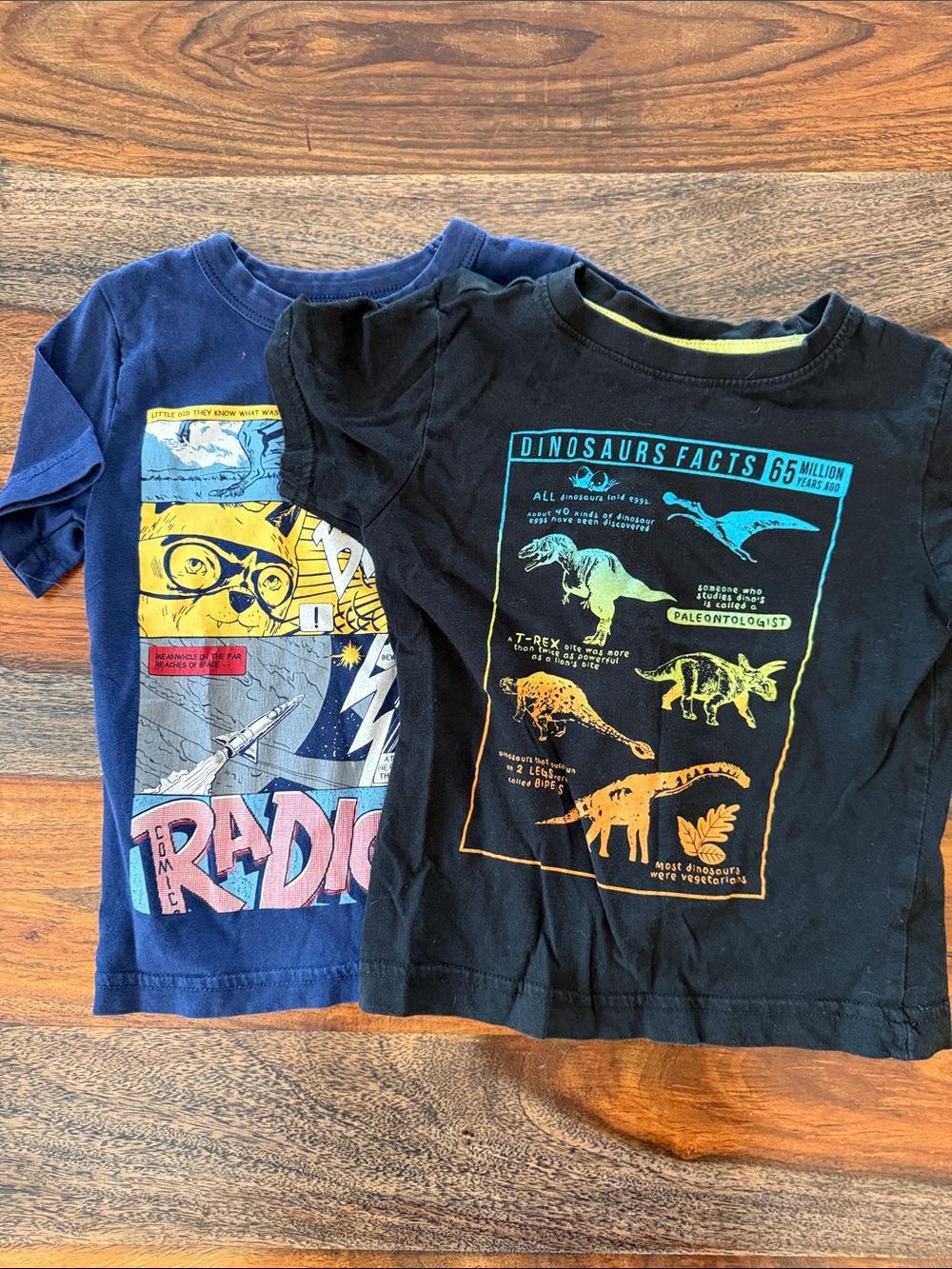 Bundles of 2 ✨ - kids short sleeves